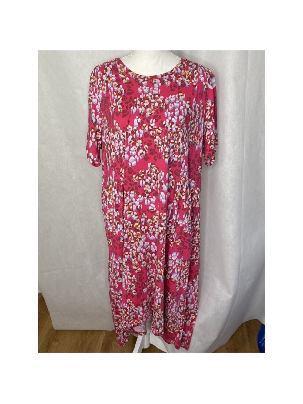 LOGO by Lori Goldstein Pink Floral Short-Sleeve Midi Dress